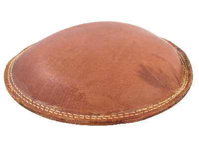 Multi Purpose Leather Cushion      230mm10 Diameter, Filled With    Fine Light Weight Grit, 913g