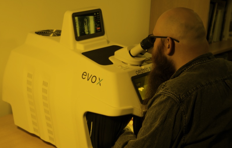 Free product demos in-store & online